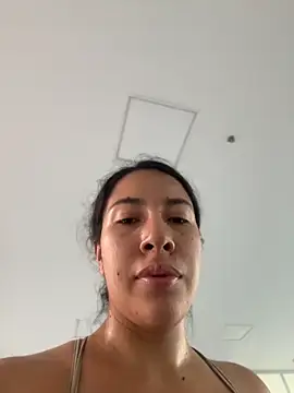 Онлайн чат XXX daniela_henao