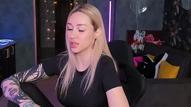 Blckmirrorr Live XXX-chat