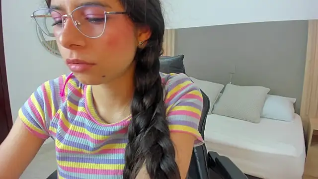 دردشة carlina_15 الجنسية المباشرة