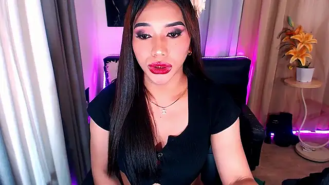 HeavenlyHugeCock: онлайн-секс-чат