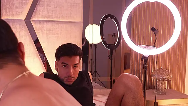 LiamDeep live XXX chat