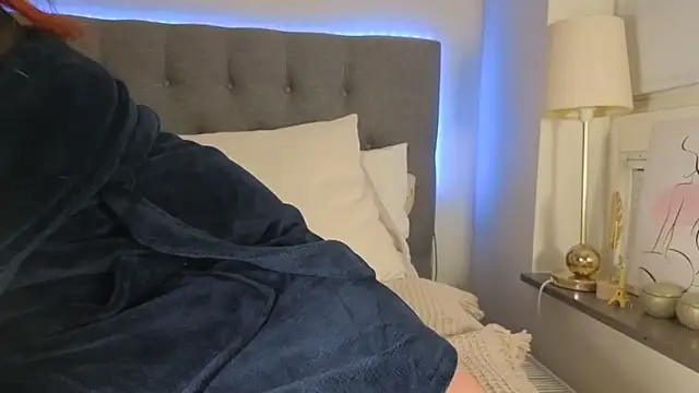 LinaaFox live XXX chat