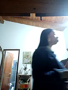 Chat +18 de LunaZambrano ao vivo