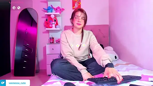 Vannessa__Shy: απευθείας συνομιλία ΧΧΧ