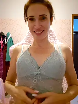 Chat +18 de Irresistible24 ao vivo