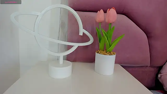 miajhonsonx Adlı Modelin Canlı XXX Sohbeti