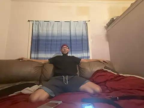 ThrowedWorldWide live XXX chat