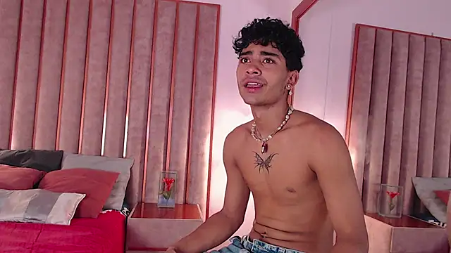 Mike_thomsonn live XXX chat