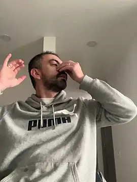 Онлайн чат XXX Neydercat