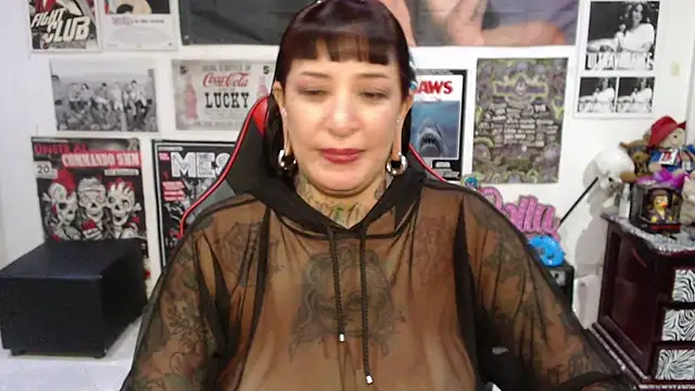 Rollyderolandia666 Live XXX-Chat