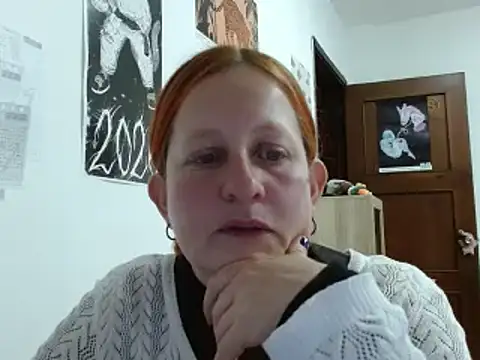 ViioletaMora: онлайн-секс-чат