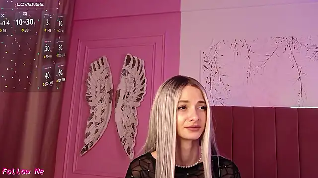 PinkySparks' Live XXX Chat