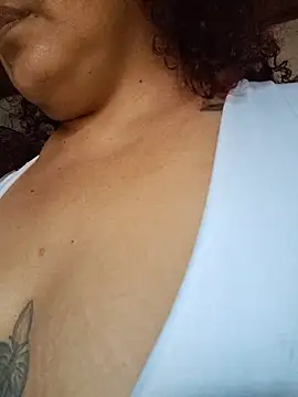 Czat XXX na żywo – CurvyHeat