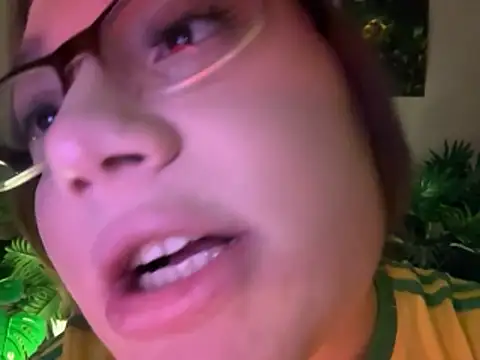 MCThroatGoat 라이브 XXX 채팅