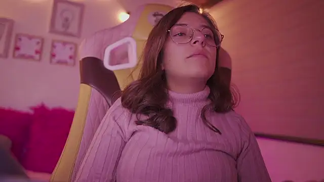 milly_kenner élő XXX-chatje