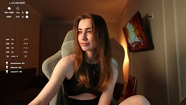 Coconutkittyy's Live XXX Chat