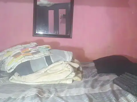 smilleyy Adlı Modelin Canlı XXX Sohbeti