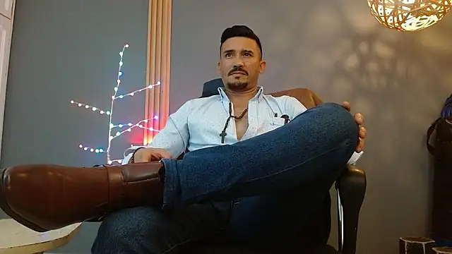 Chat XXX en directo de Reiko_85_