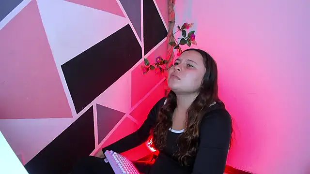 little_emma0: онлайн-секс-чат