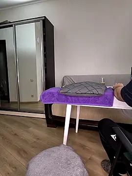 Czat XXX na żywo – _KissMyAss_