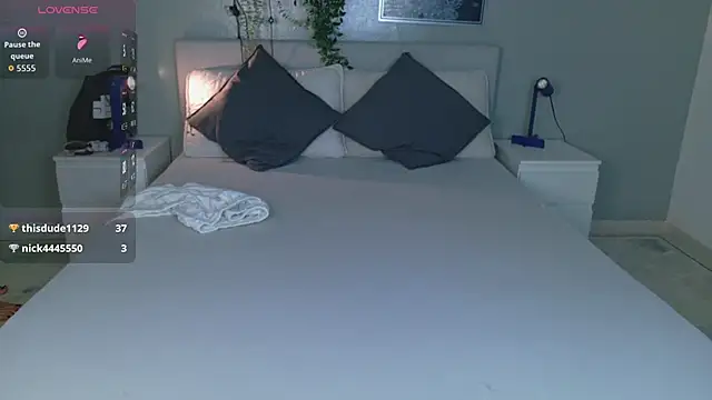 دردشة NickiWestt___ الجنسية المباشرة