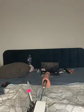 Živý XXX chat skinnydoll1017