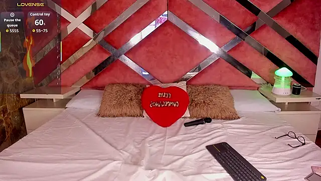 Lily_Queen30: онлайн-секс-чат