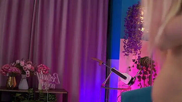 ElyssawetXX: онлайн-секс-чат