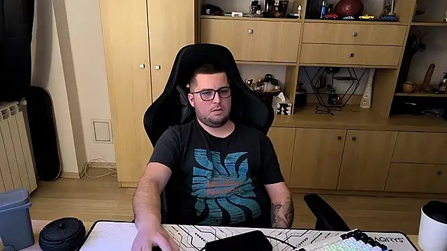 Živý XXX chat kevinnlovelly