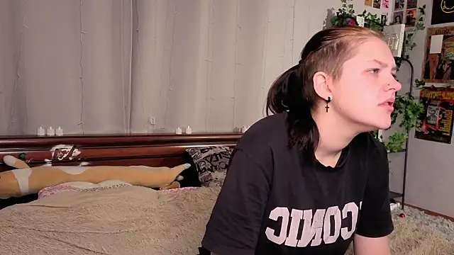 BevHanni: απευθείας συνομιλία ΧΧΧ