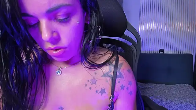 Chat +18 de VenusColeman_ ao vivo