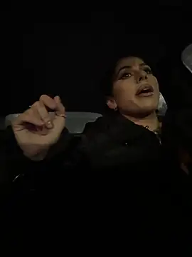 Chatroom XXX en direct de puffy_love