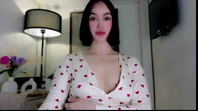 Anna_HollyDollのウェブカメラショー