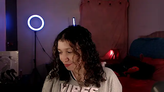 AllyDonfort Adlı Modelin Canlı XXX Sohbeti