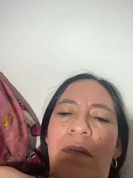 Freya_Artemisa Show in webcam