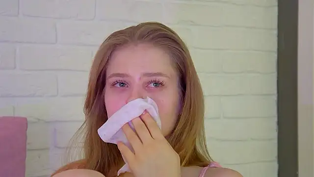 SelinSwarovski Adlı Modelin Canlı XXX Sohbeti