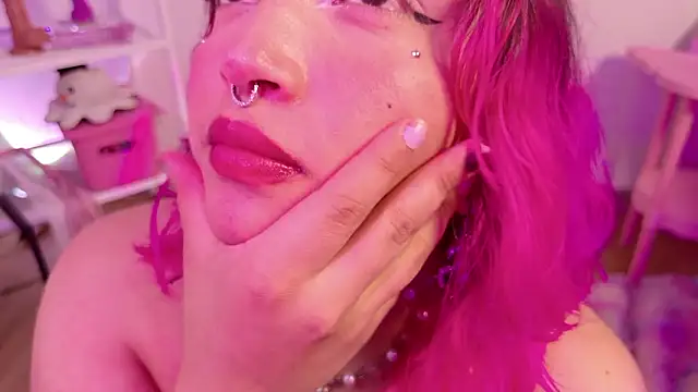 Noisy_doll Adlı Modelin Canlı XXX Sohbeti