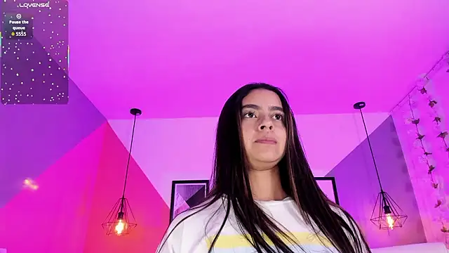 Bella_walker_ Adlı Modelin Canlı XXX Sohbeti