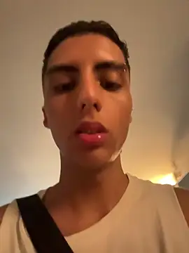 Mister_Obsession Adlı Modelin Canlı XXX Sohbeti