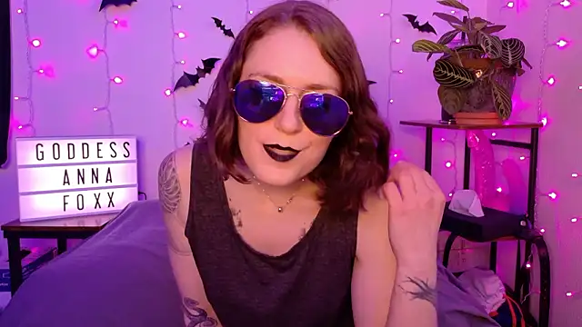 goddessannafoxx Adlı Modelin Canlı XXX Sohbeti