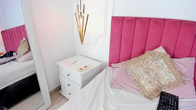 دردشة Tessa_Sinclaire الجنسية المباشرة