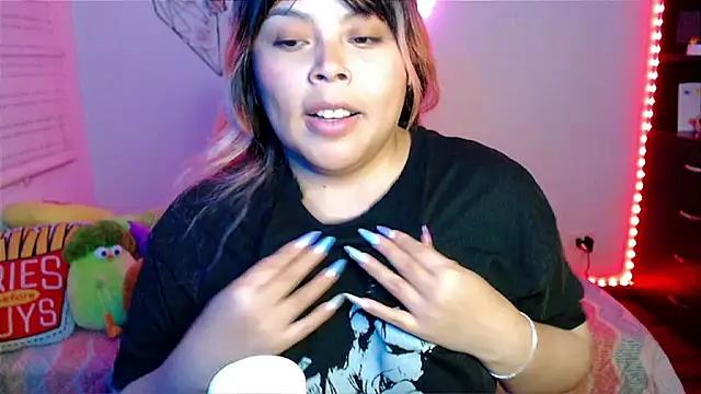 EllieMoonX Adlı Modelin Canlı XXX Sohbeti