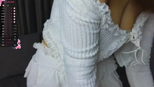 ShowingCloth Chat XXX live