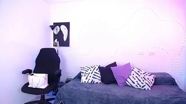 Sofia_tgn: онлайн-секс-чат