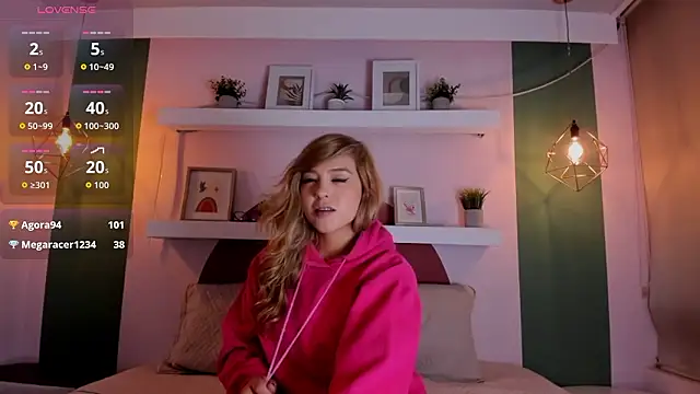 SilvyLaiton Webcam show