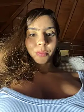 RouseColins Chat XXX in diretta