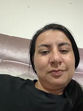 Abril_Luv: онлайн-секс-чат