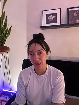 Chat +18 de EmmyEvans1 ao vivo