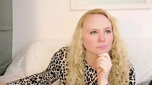 Sarah4you Live XXX-Chat