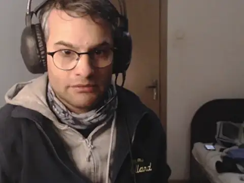 wildpussycat23 网络视讯表演